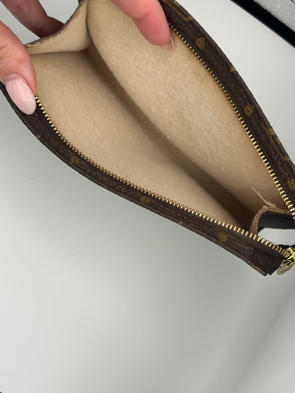 Louis Vuitton Bucket Pouch