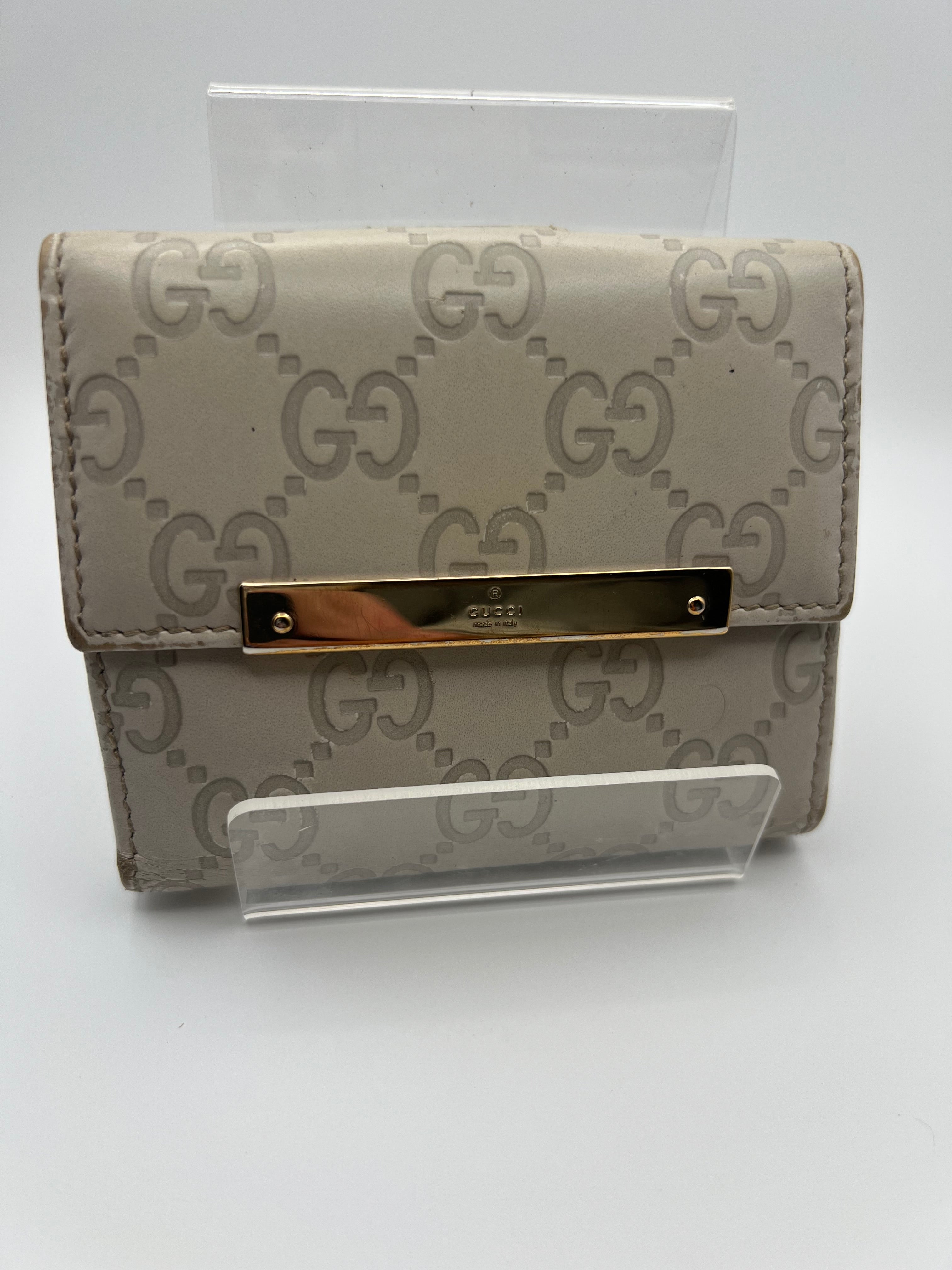 Gucci Ivory Guccissima wallet