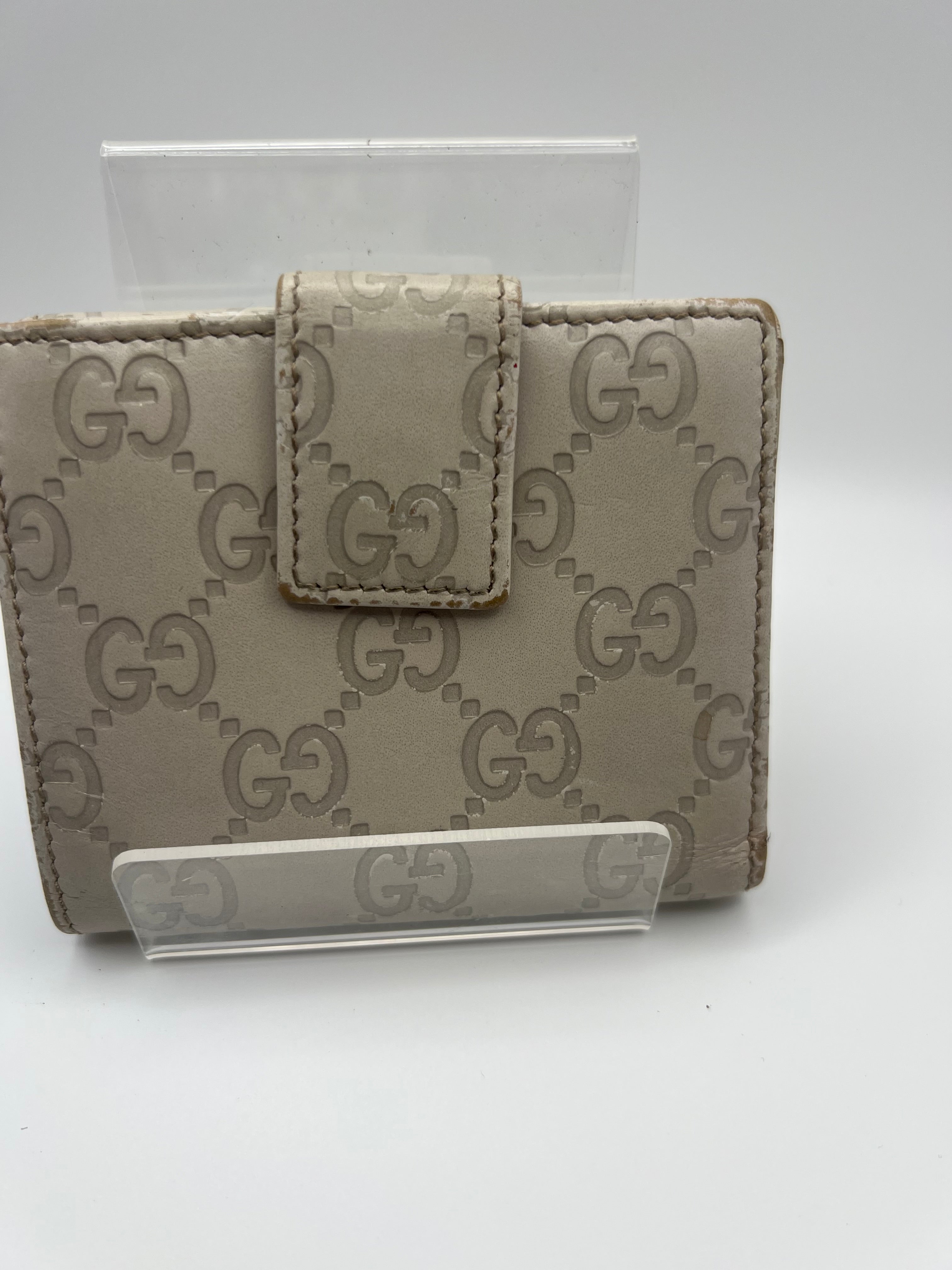 Gucci Ivory Guccissima wallet