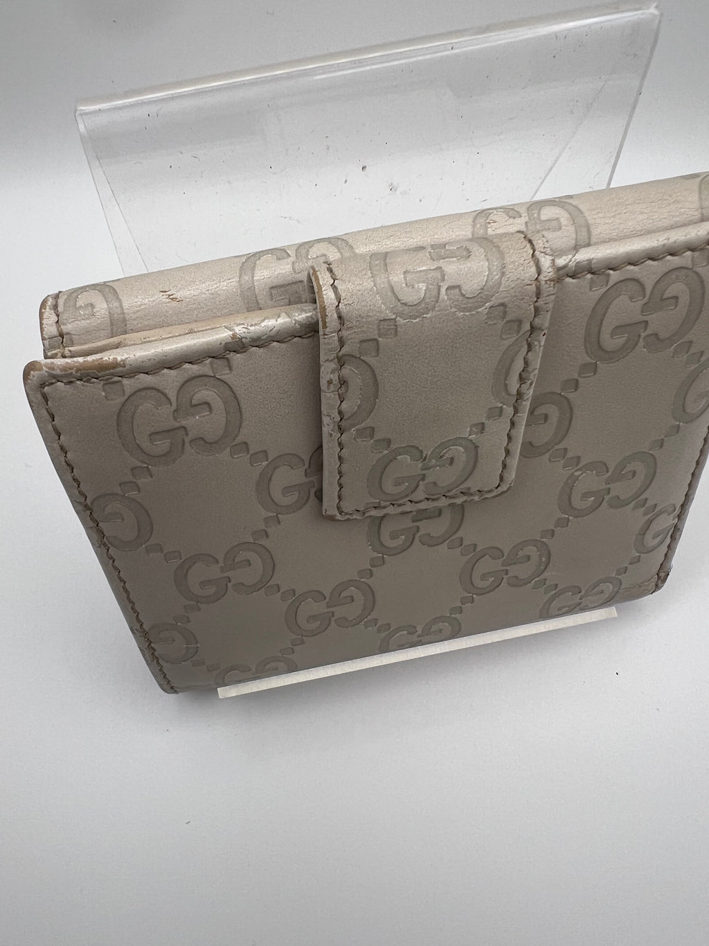 Gucci Ivory Guccissima wallet