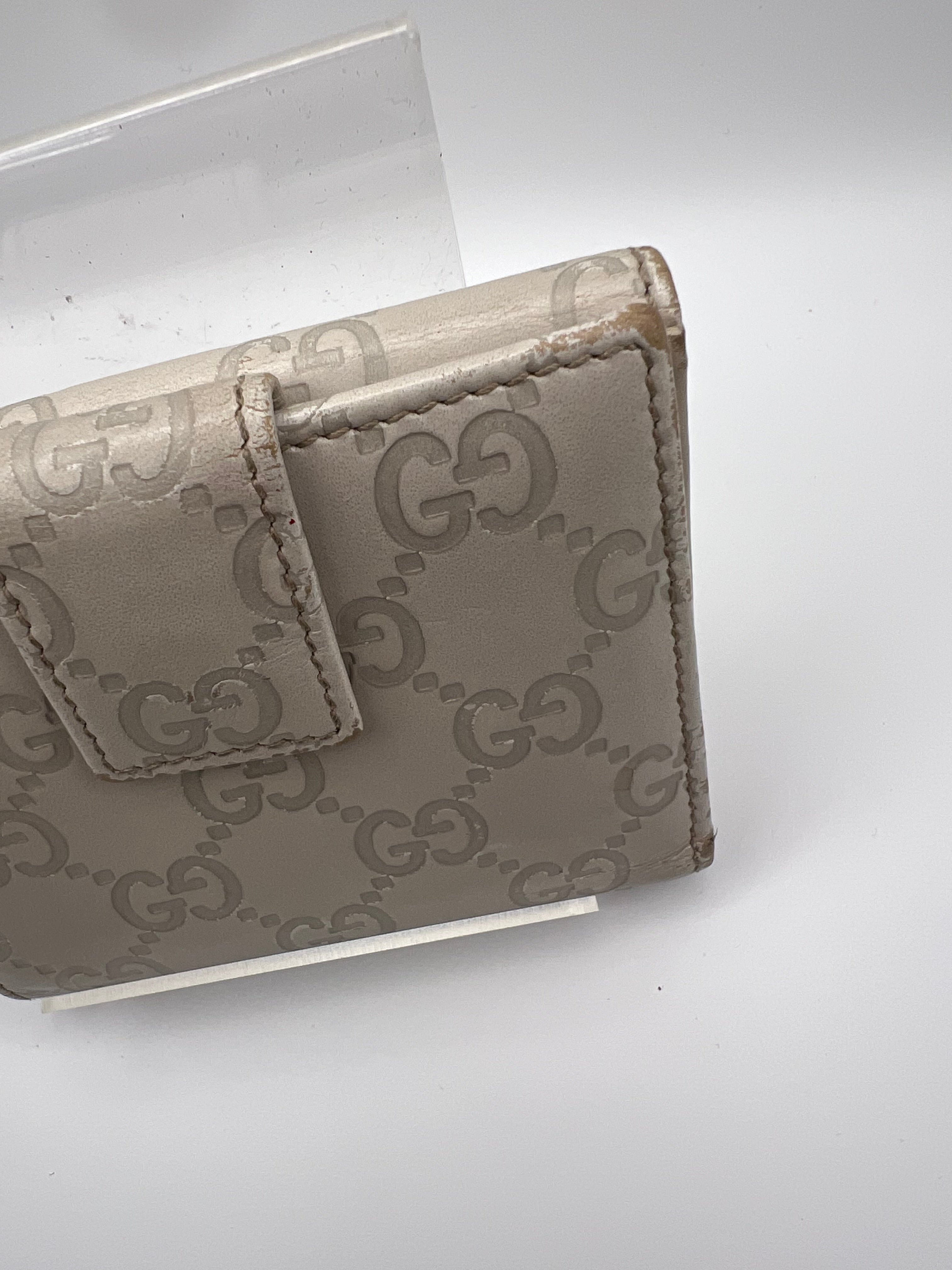 Gucci Ivory Guccissima wallet