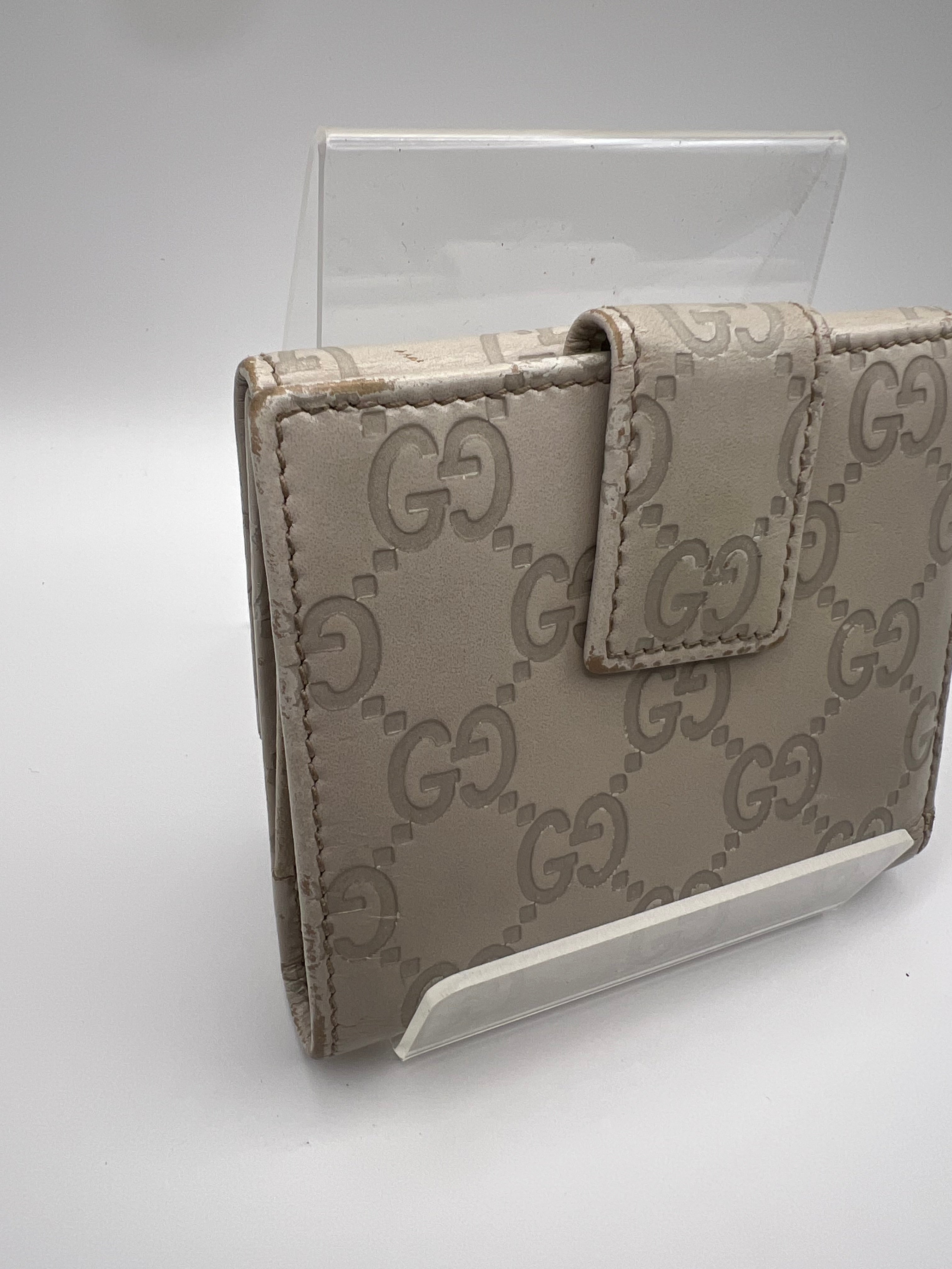 Gucci Ivory Guccissima wallet