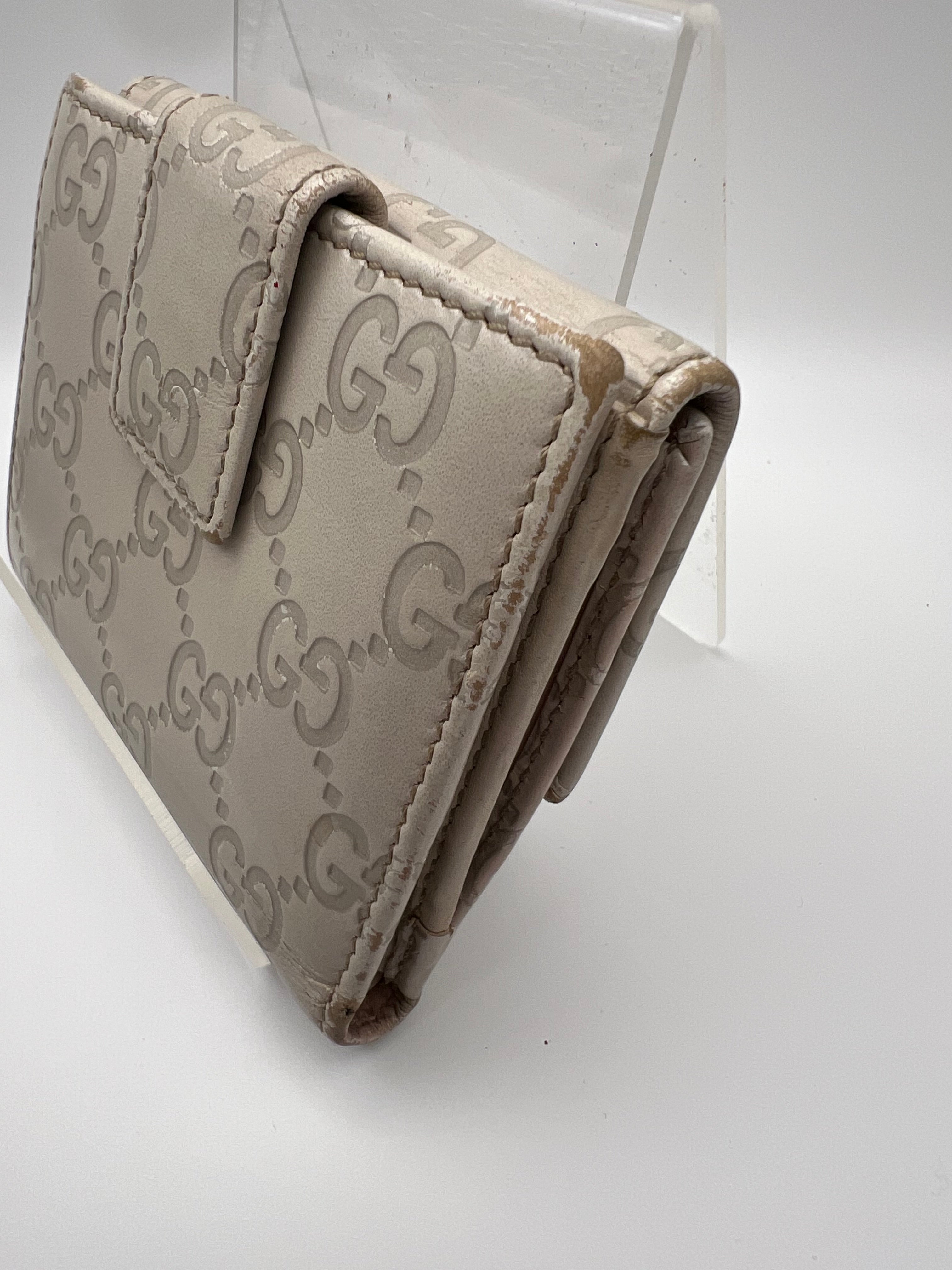 Gucci Ivory Guccissima wallet