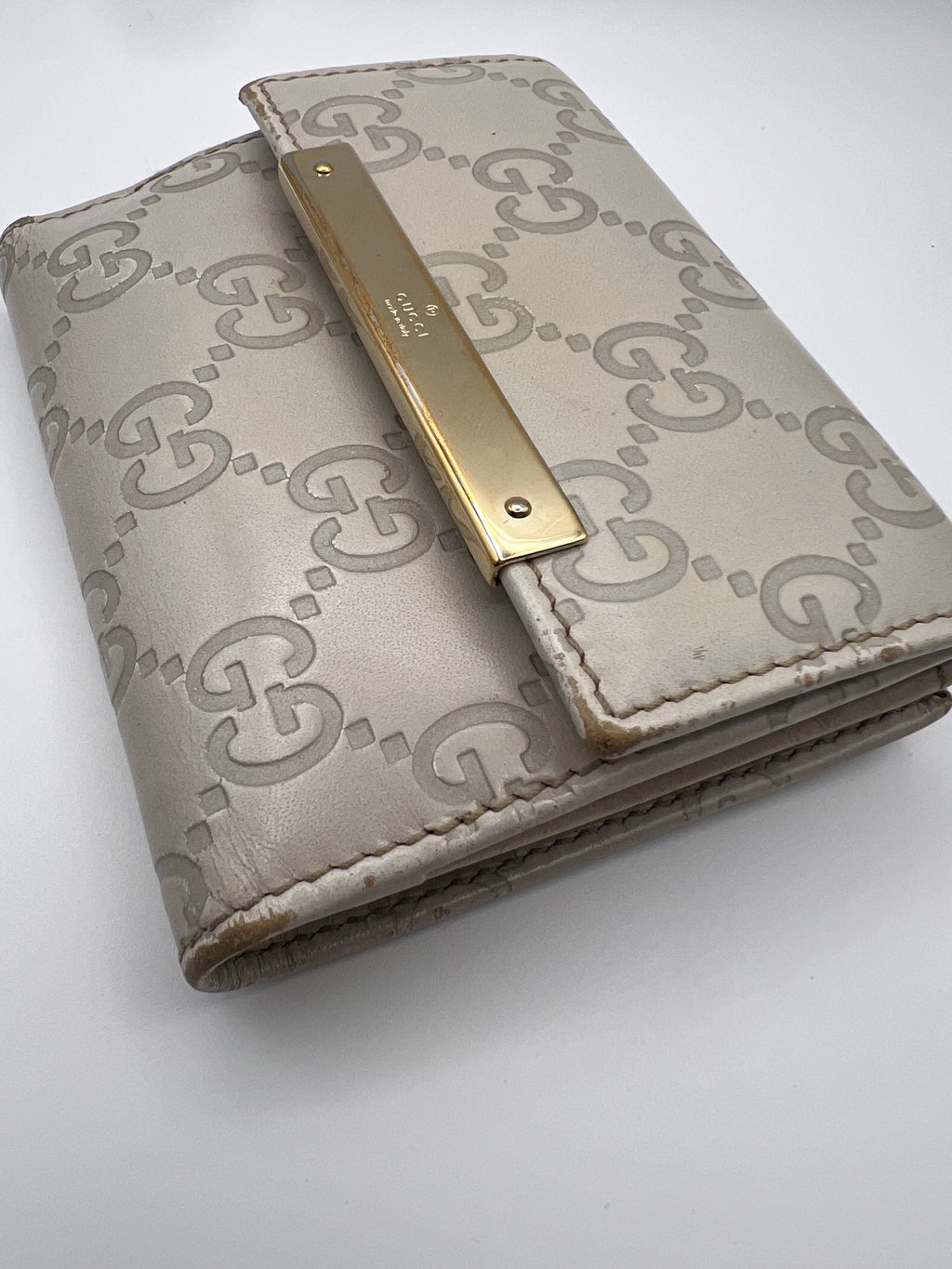 Gucci Ivory Guccissima wallet