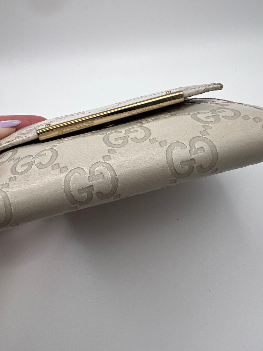 Gucci Ivory Guccissima wallet