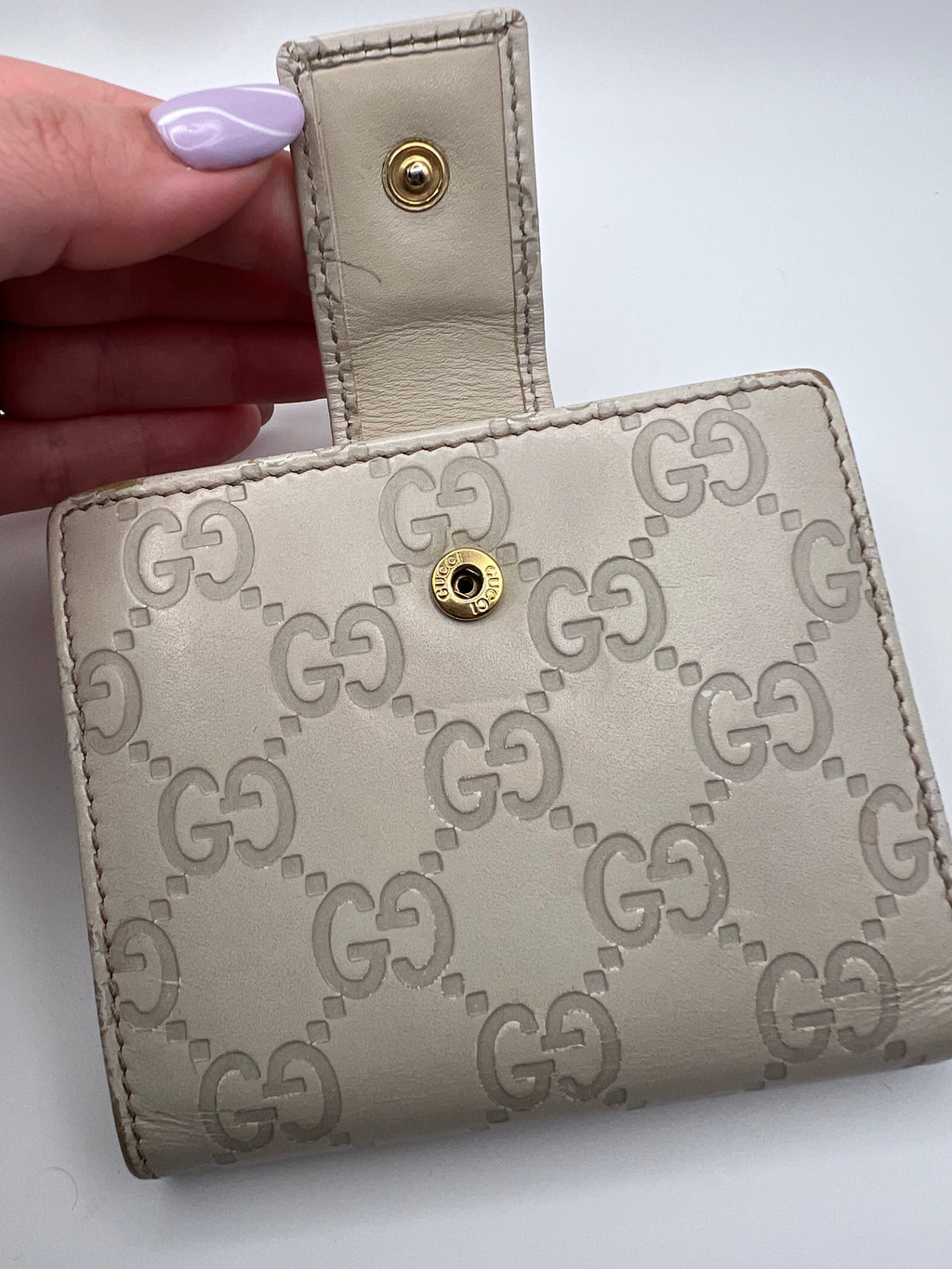 Gucci Ivory Guccissima wallet