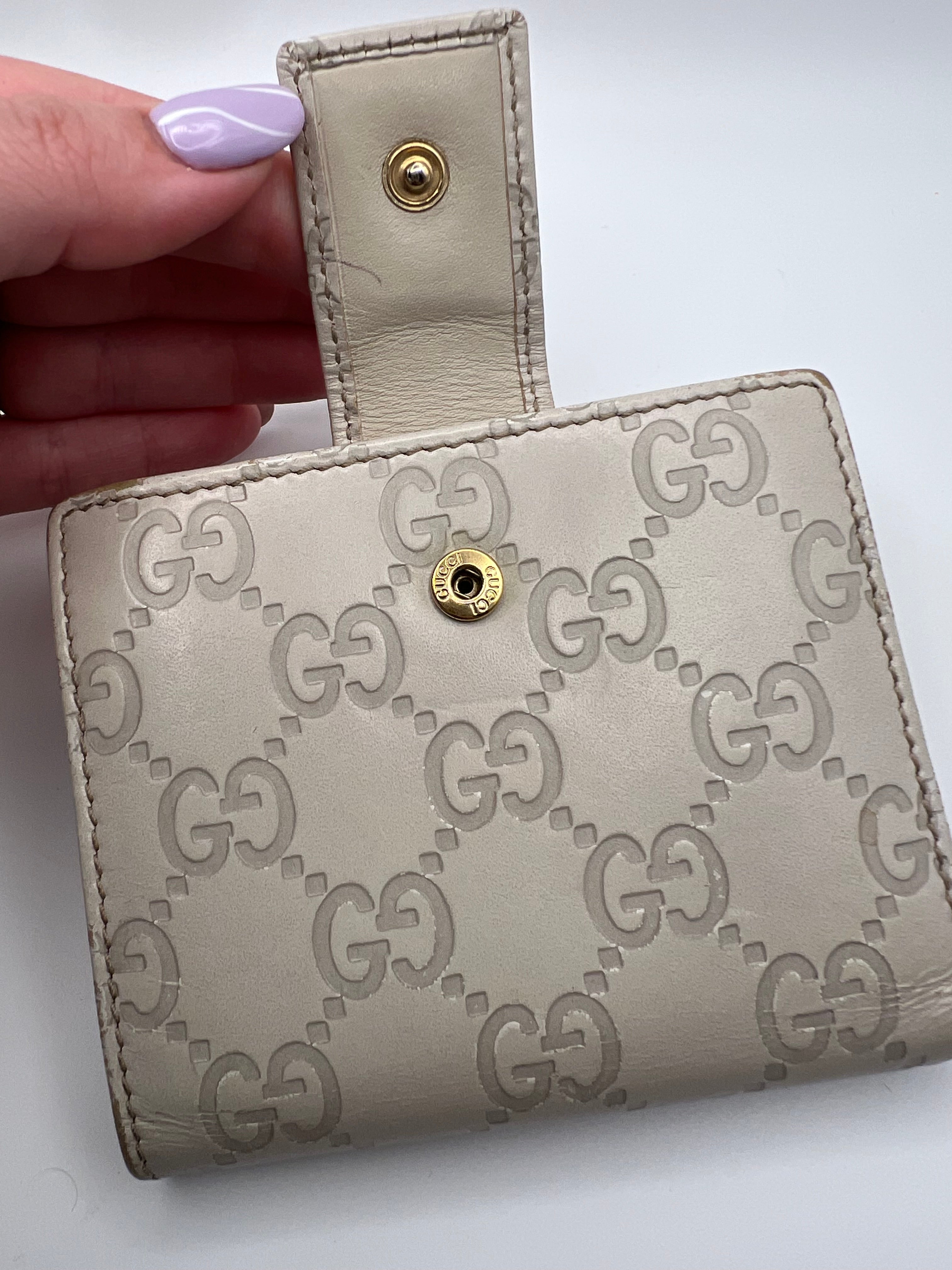 Gucci Ivory Guccissima wallet