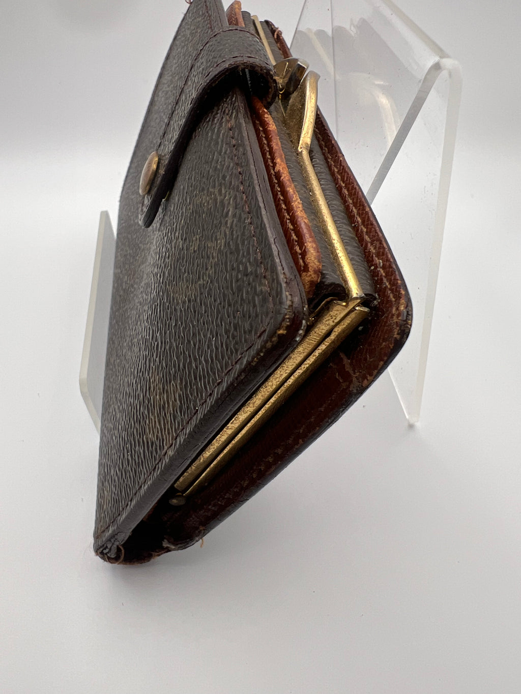 Louis Vuitton monogram Kiss lock