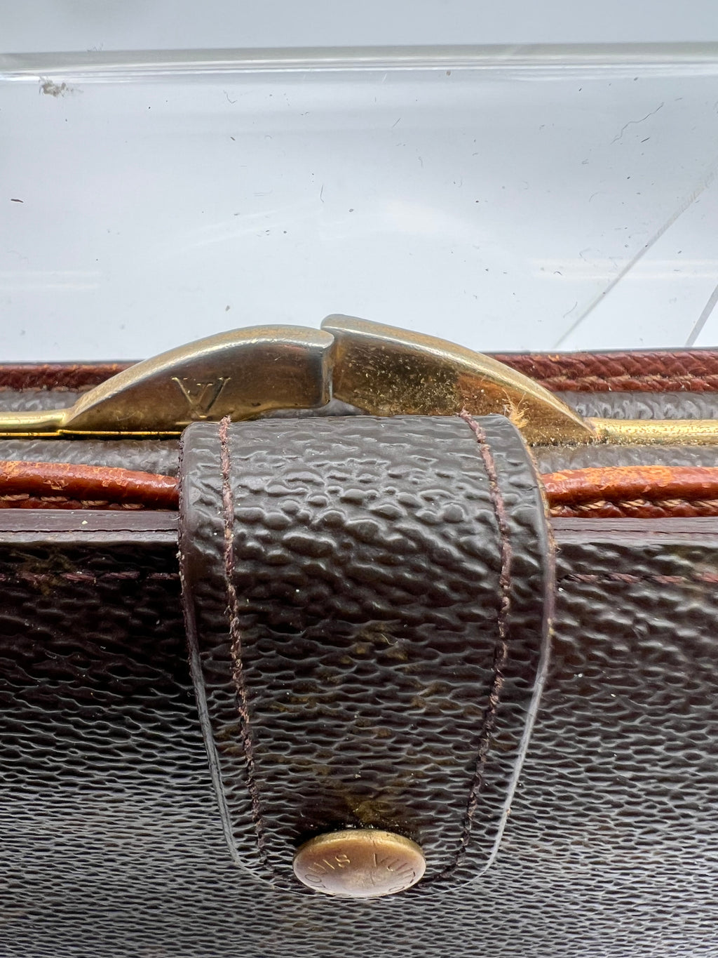 Louis Vuitton monogram Kiss lock