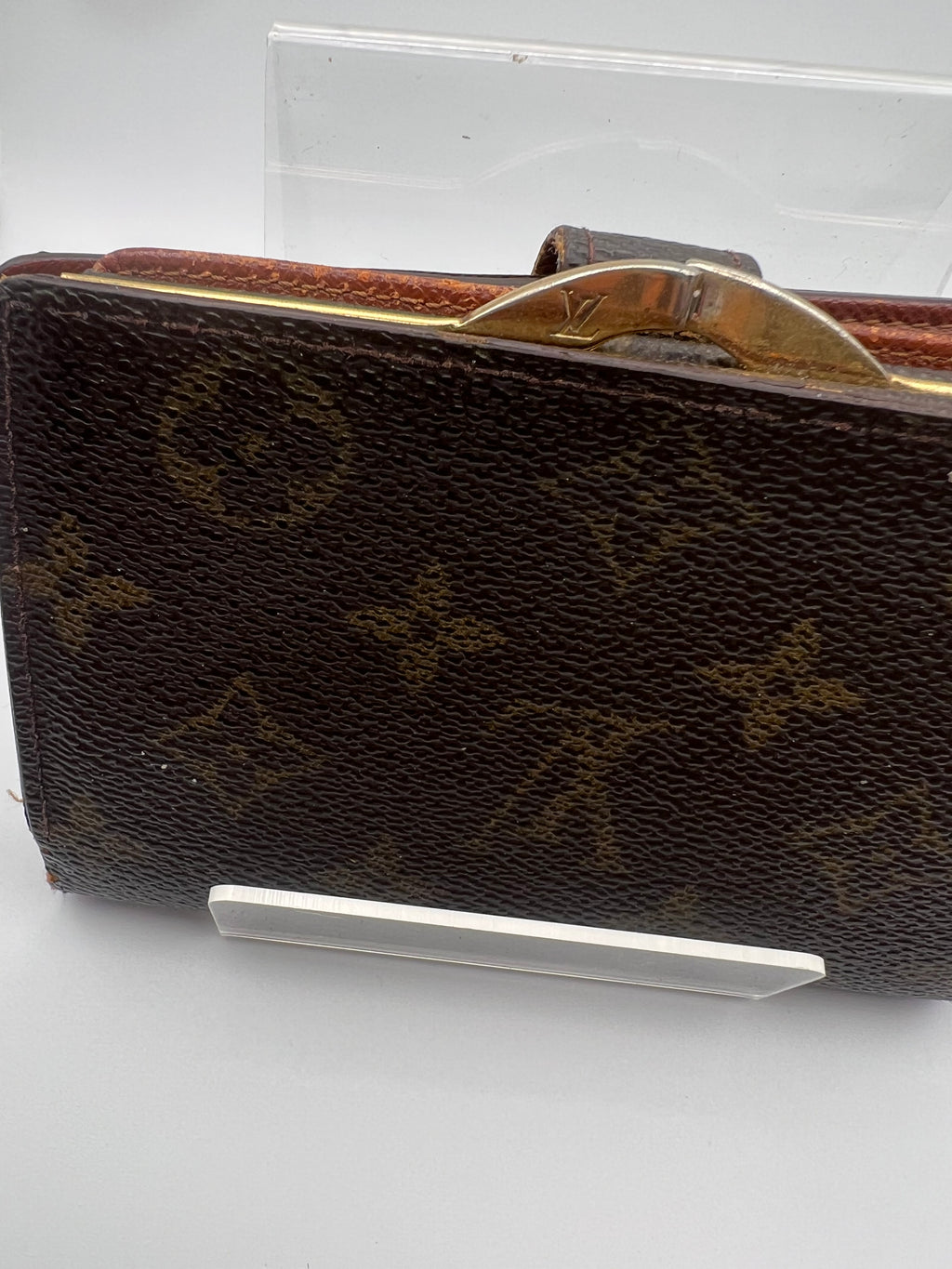Louis Vuitton monogram Kiss lock