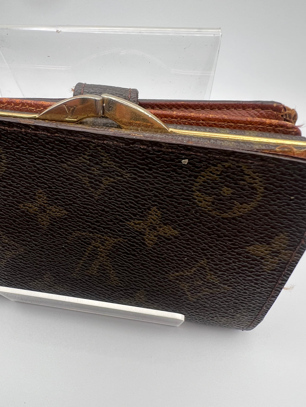 Louis Vuitton monogram Kiss lock