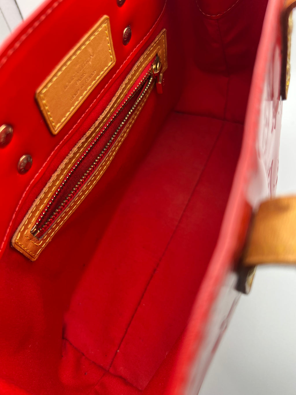 Louis Vuitton Vernis Reade PM Rouge