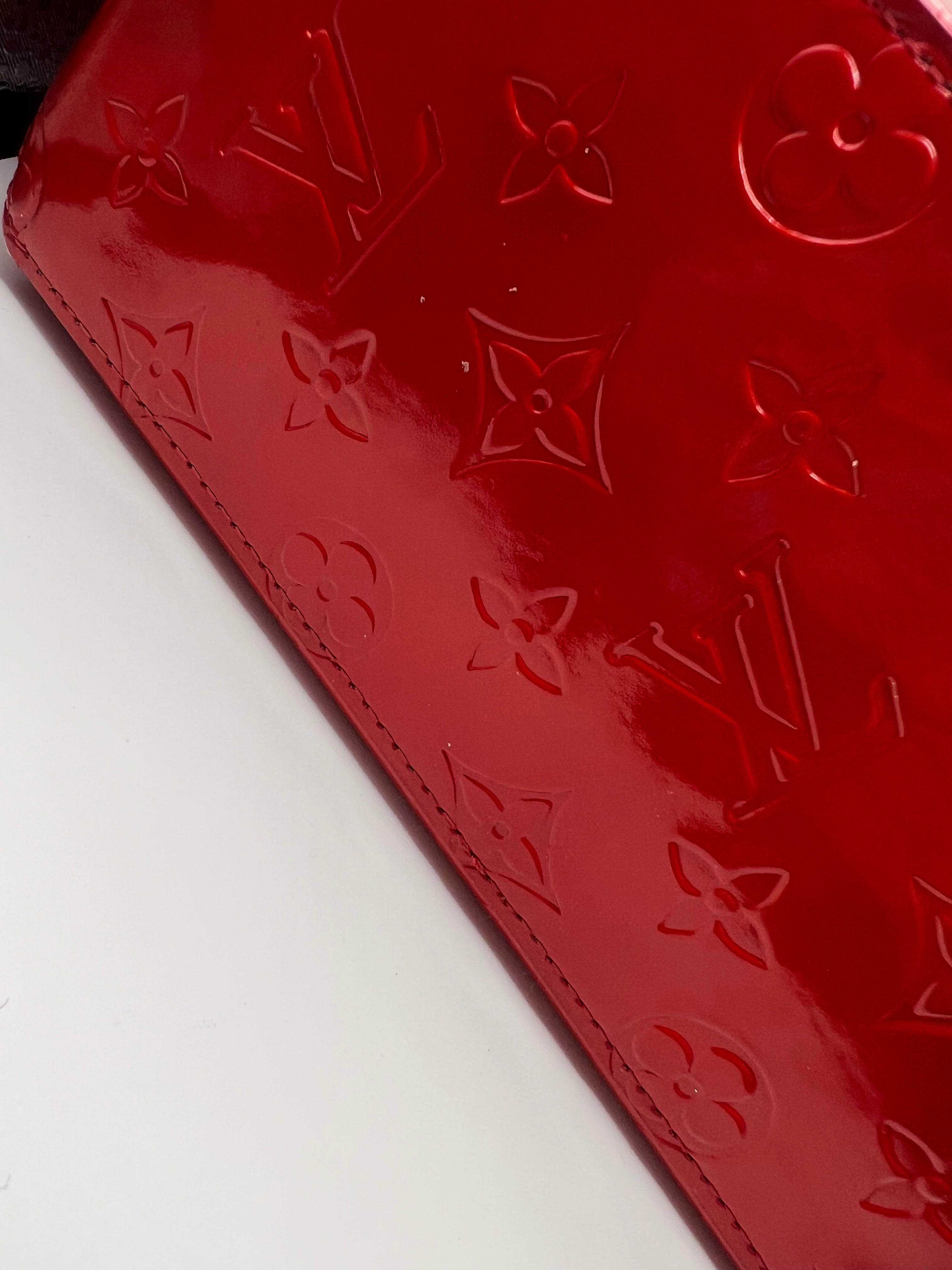 Louis Vuitton Vernis Reade PM Rouge