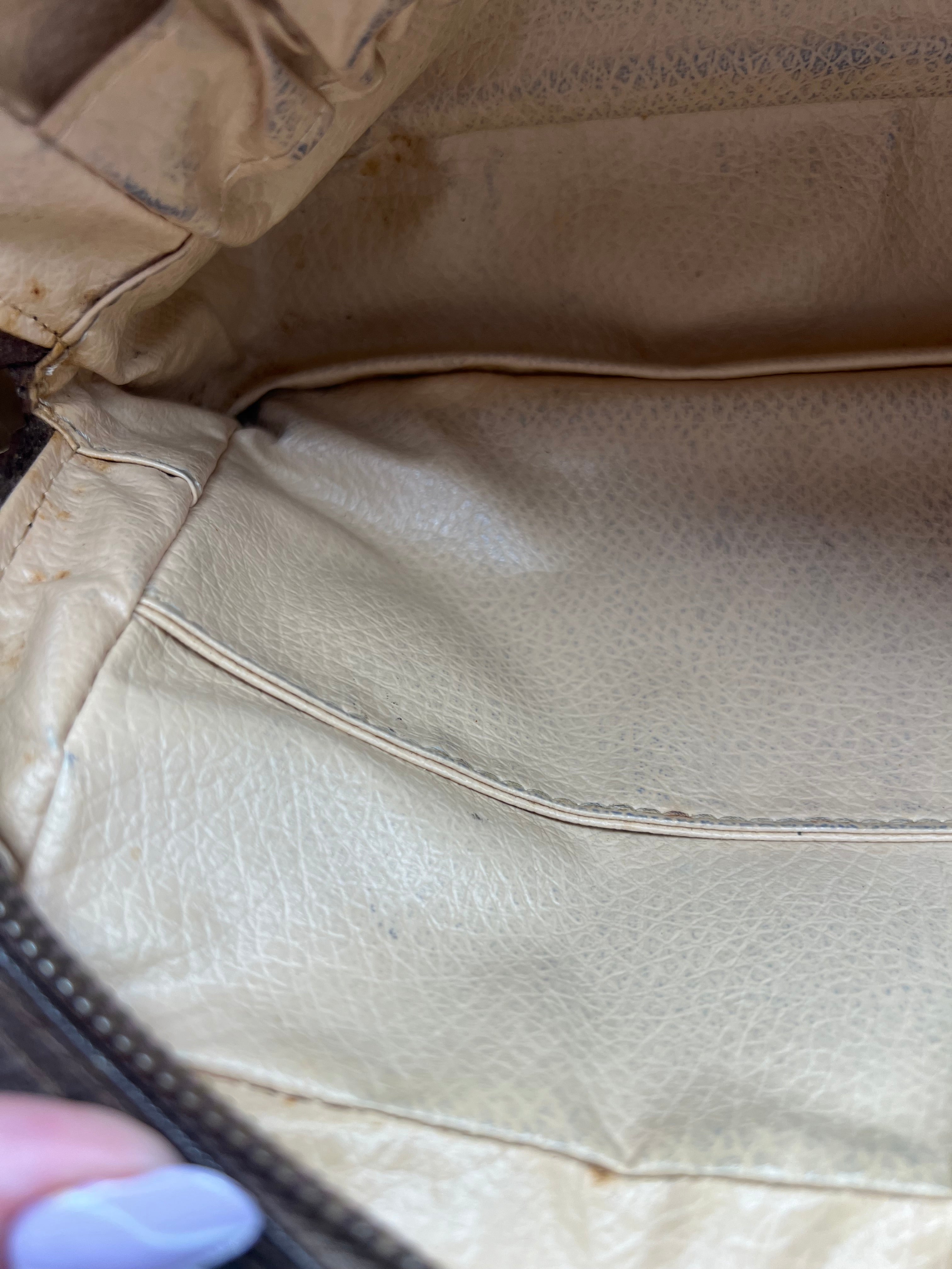 Louis Vuitton Trousse 23