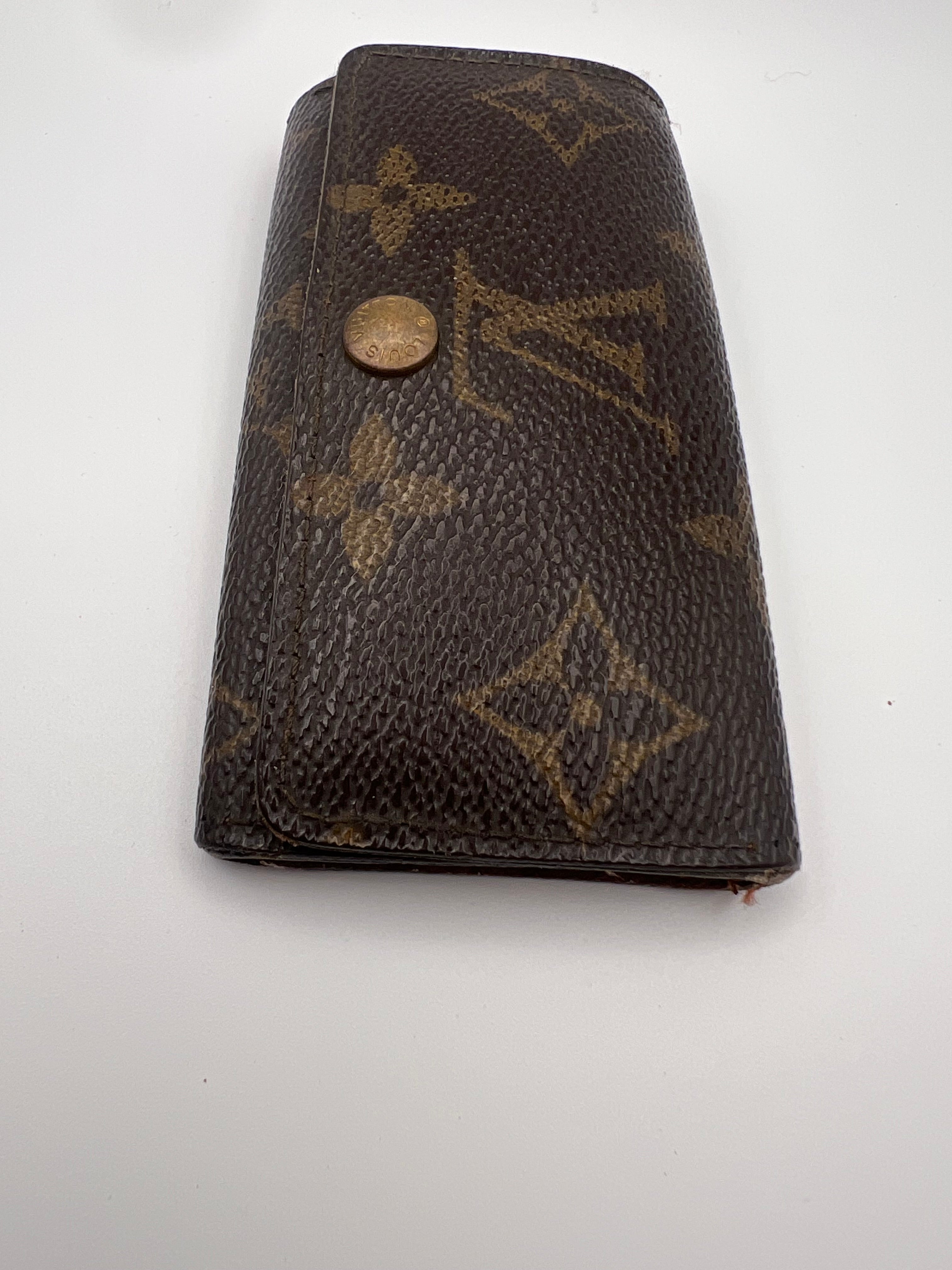 Louis Vuitton monogram 4 key case