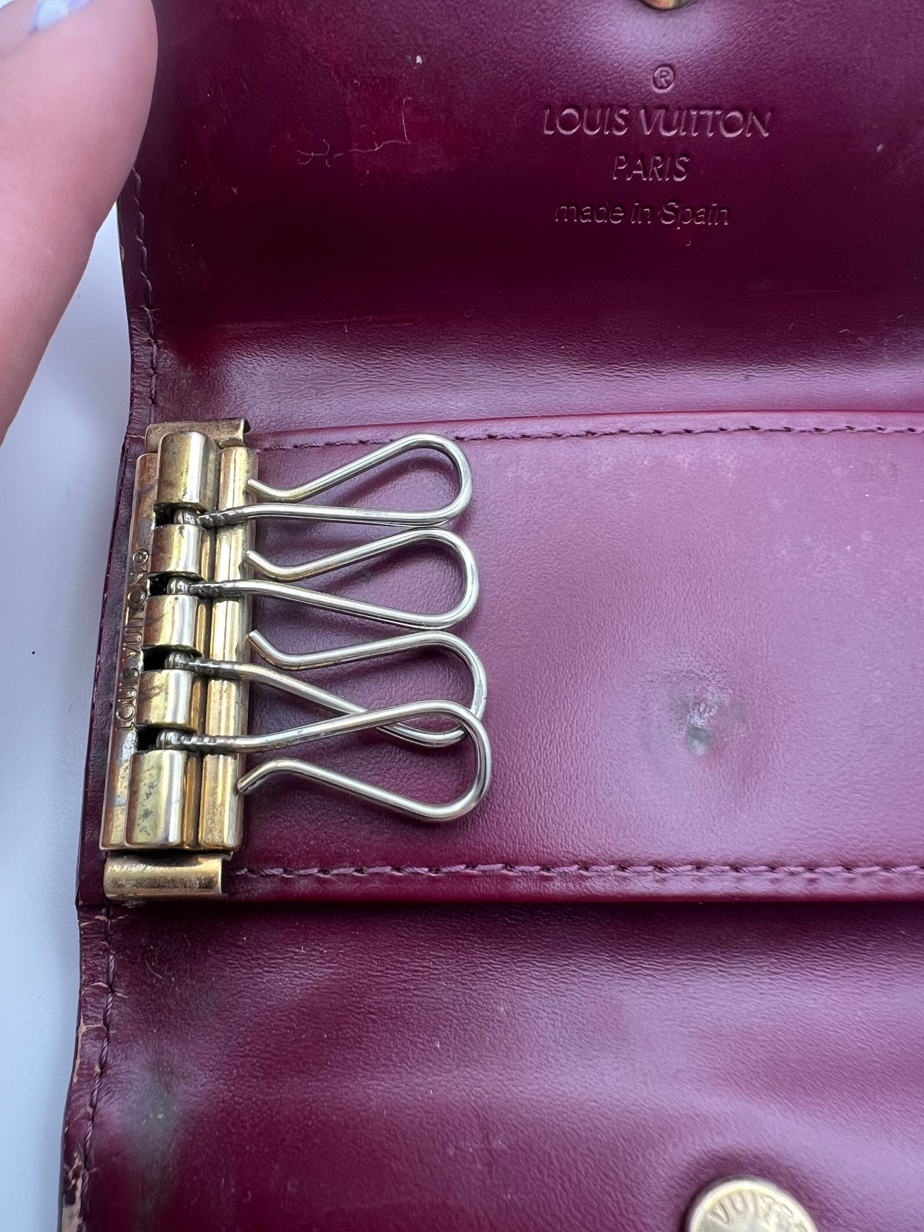 Louis Vuitton red Vernice 4 key holder