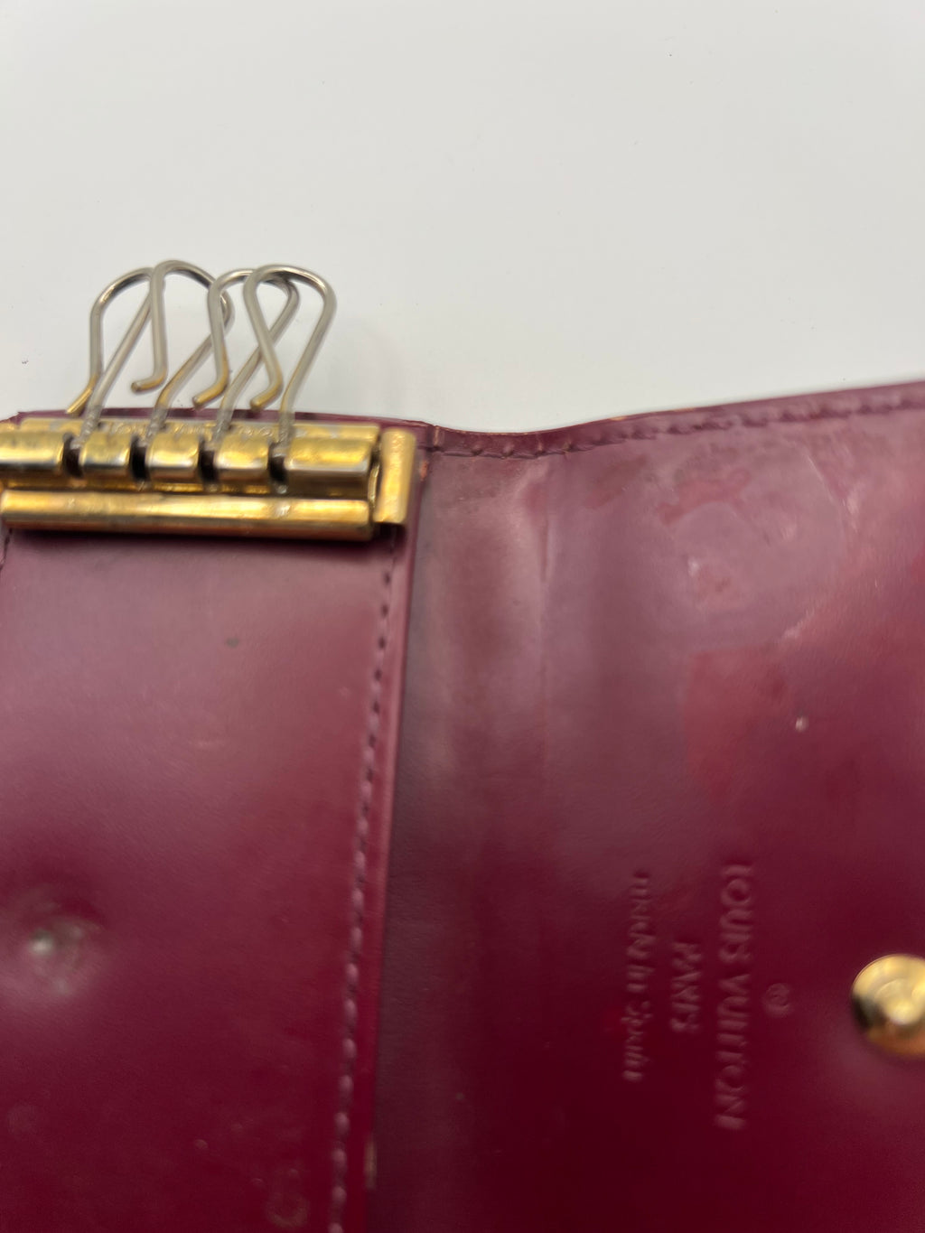 Louis Vuitton red Vernice 4 key holder