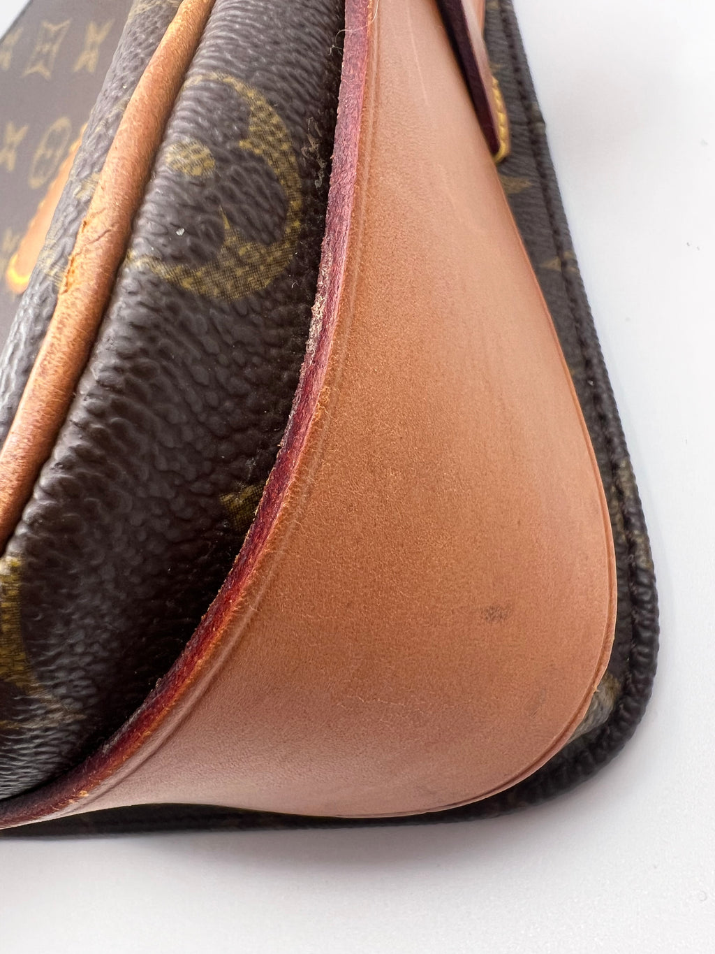 Louis Vuitton Cartouchière Bag MM