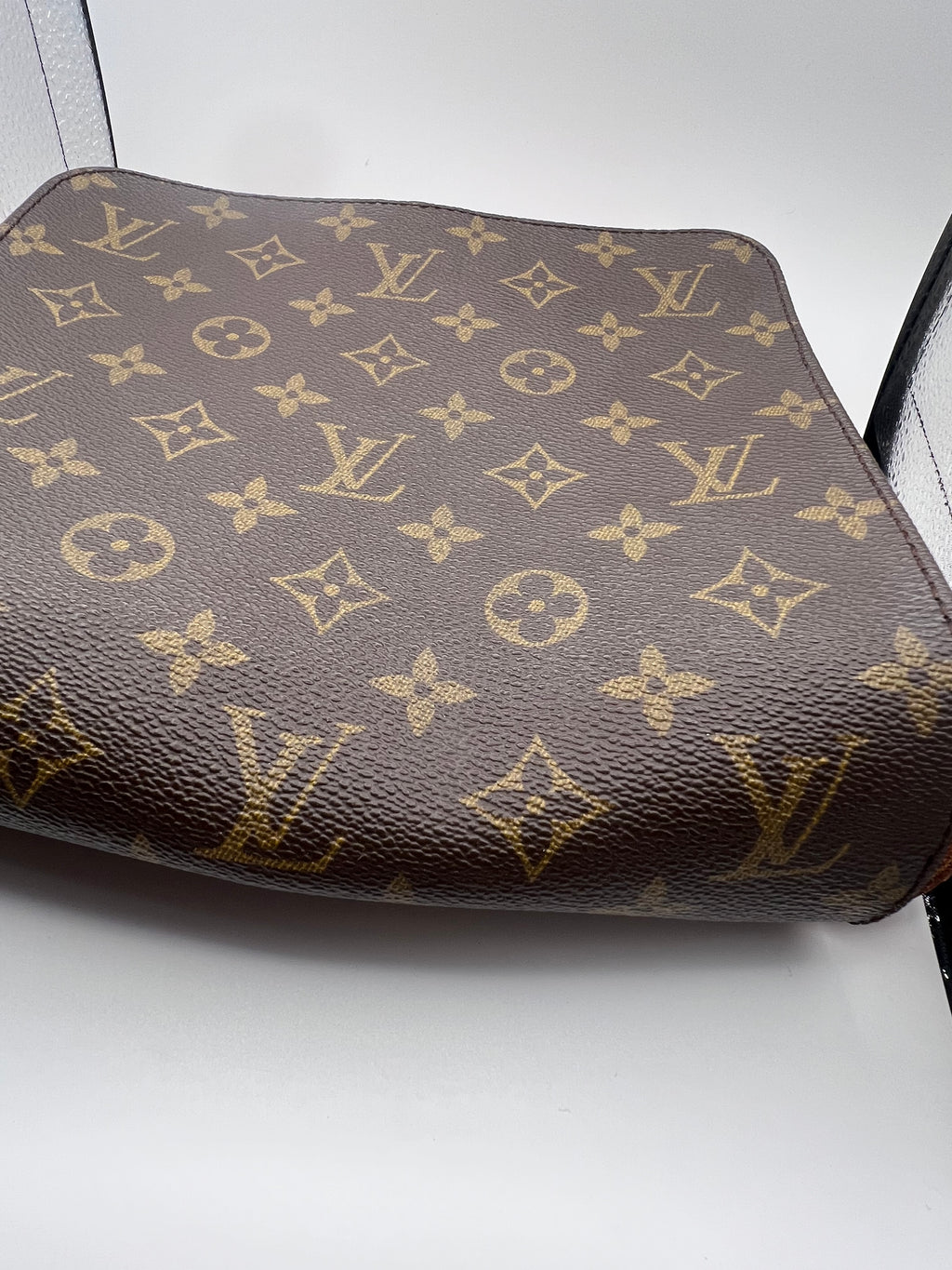 Louis Vuitton Cartouchière Bag MM