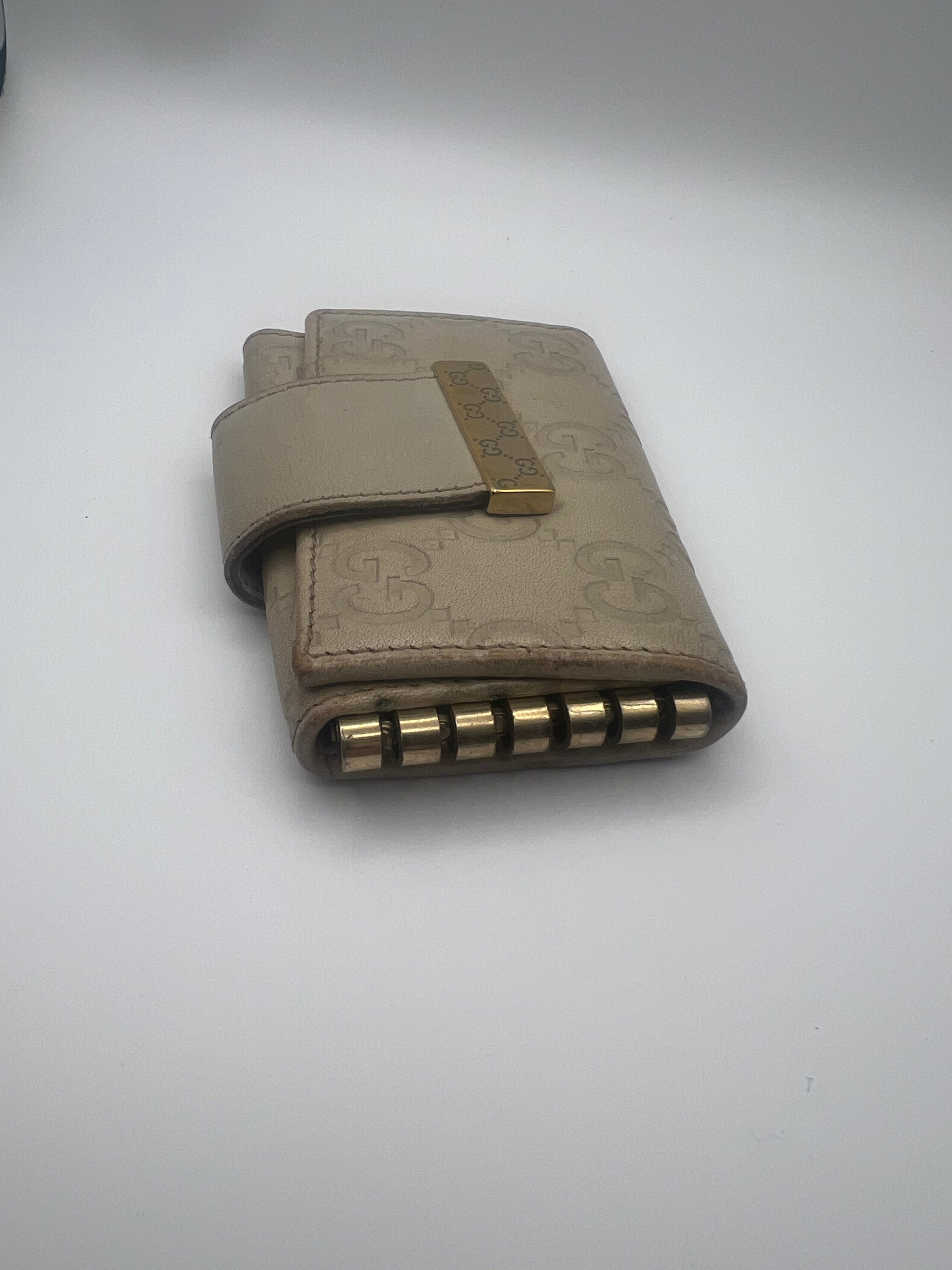 Gucci ssima GG logo leather 6 ring key holder