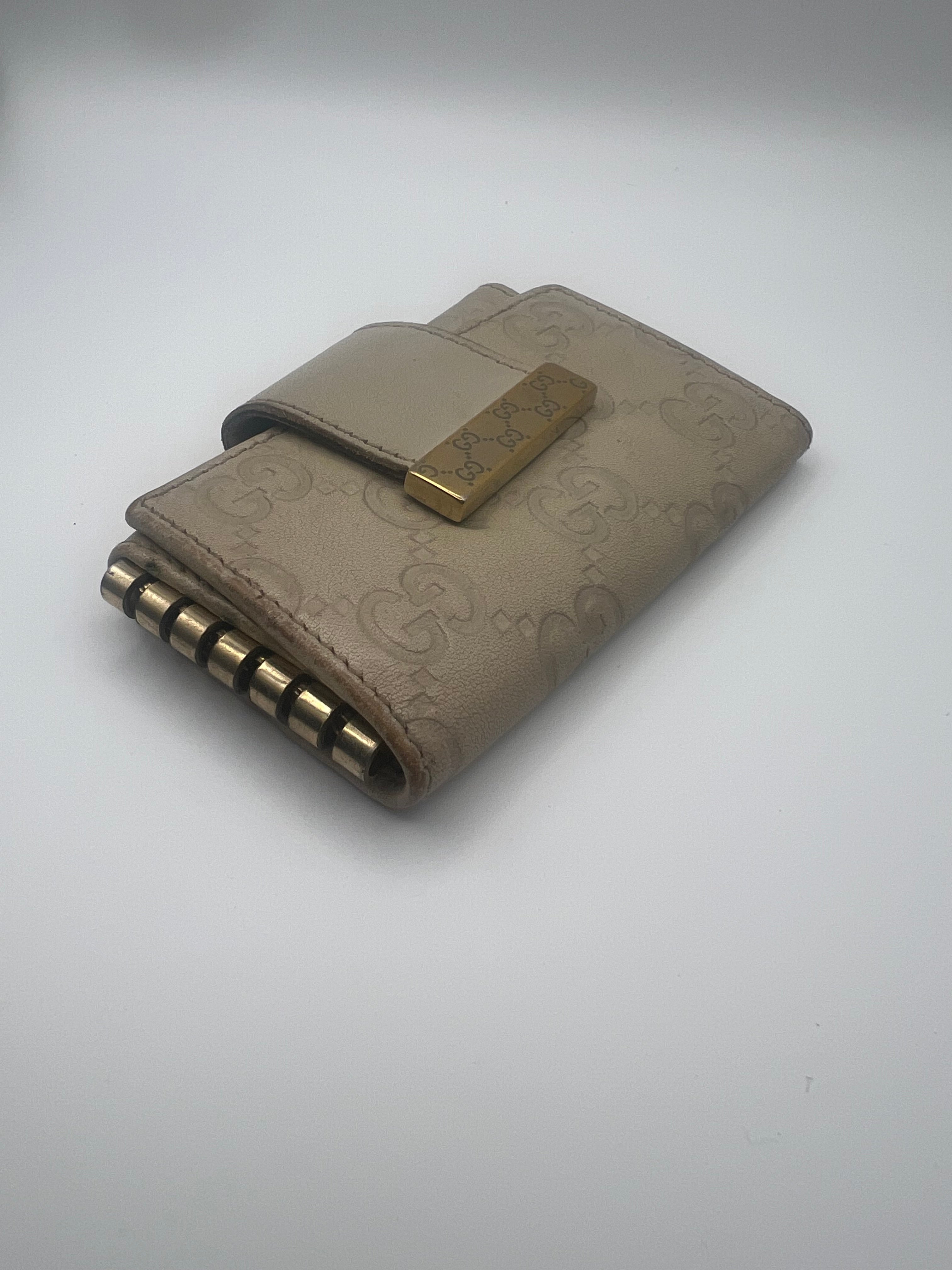 Gucci ssima GG logo leather 6 ring key holder