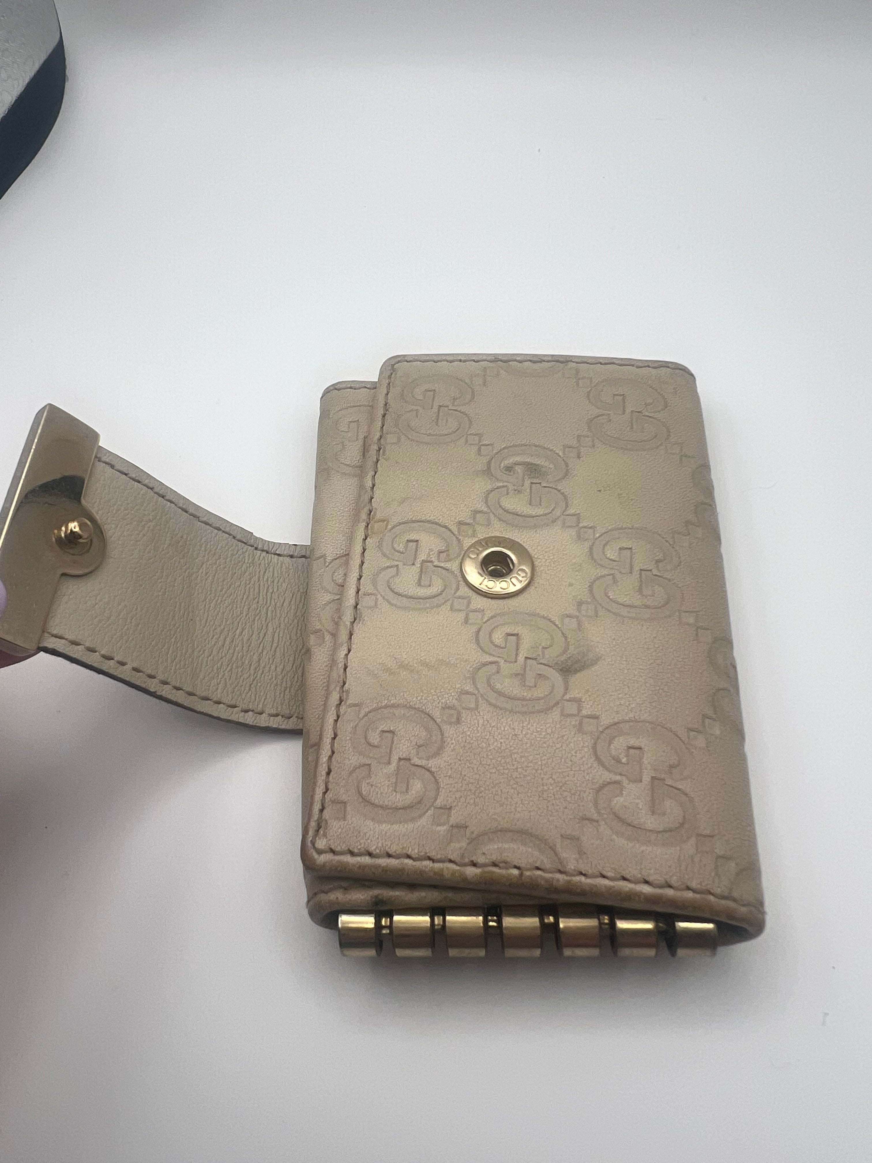 Gucci ssima GG logo leather 6 ring key holder