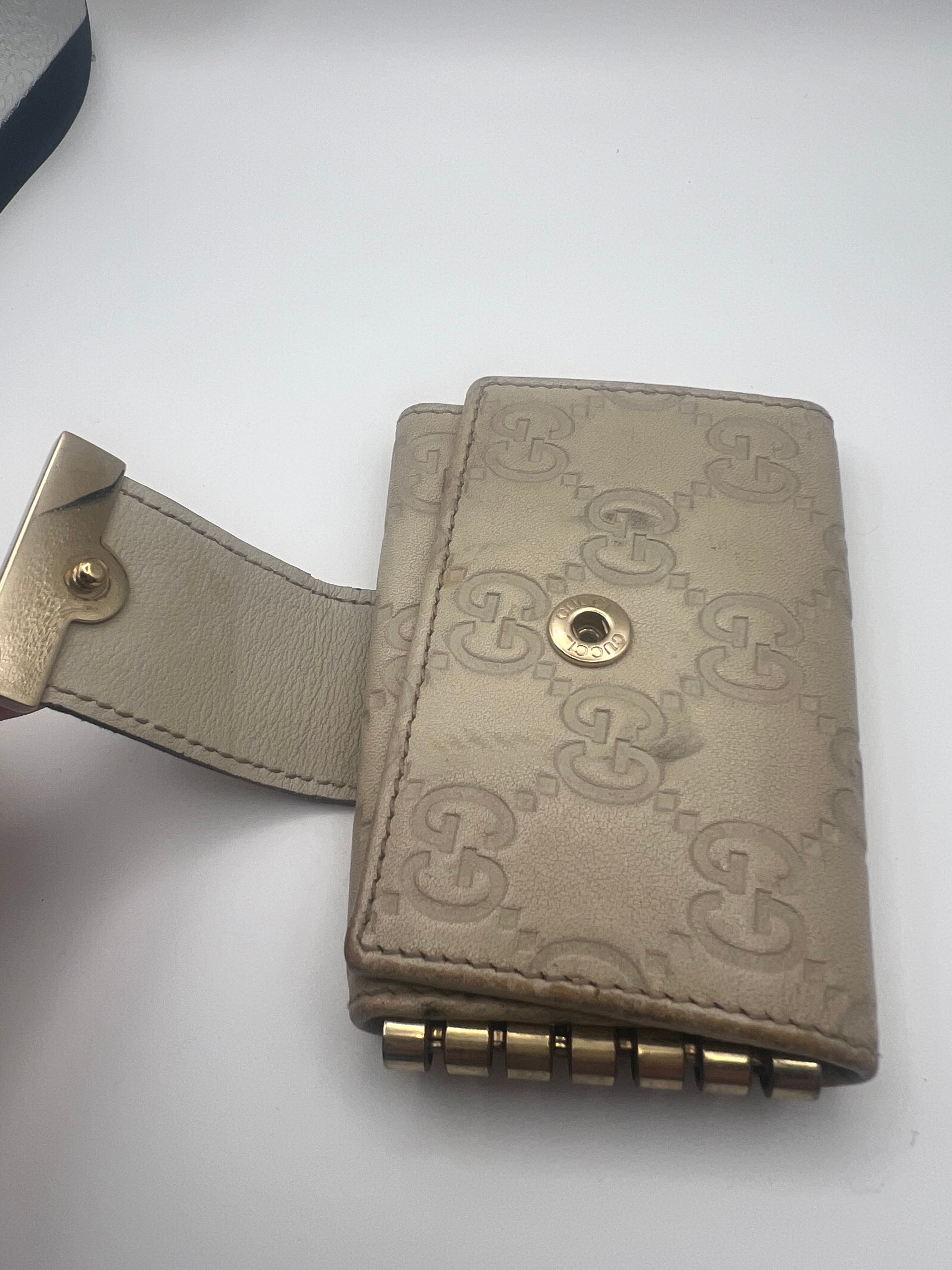 Gucci ssima GG logo leather 6 ring key holder