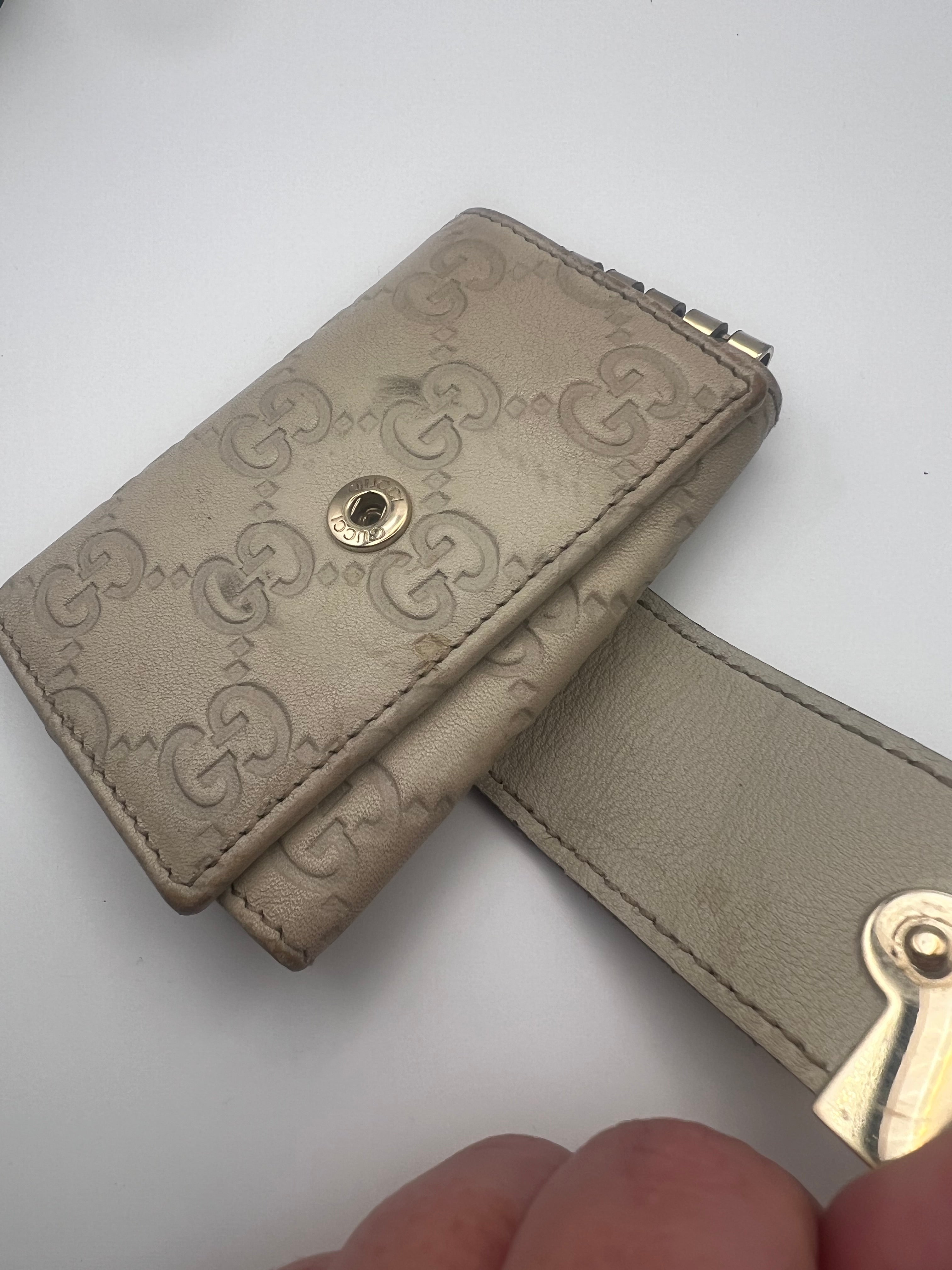 Gucci ssima GG logo leather 6 ring key holder