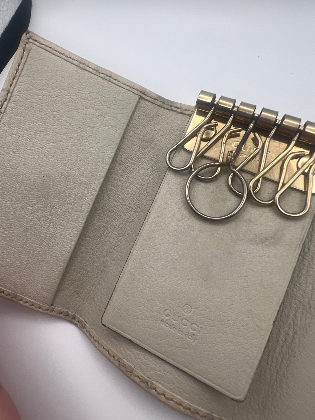 Gucci ssima GG logo leather 6 ring key holder