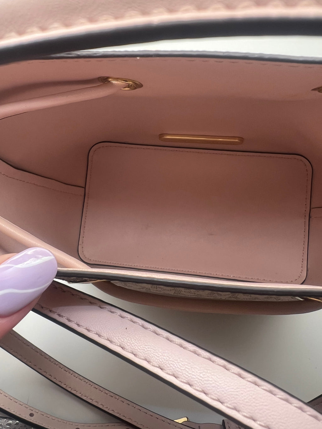 Micheal Kors bucket crossbody